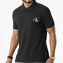 Promo 🎉 Polo A Manches Courtes J30J320089 Noir de Calvin Klein ✨