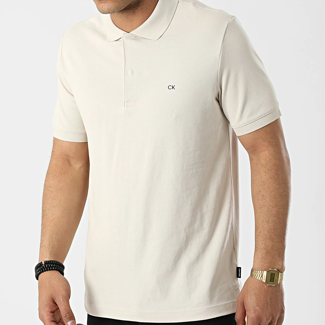 Offres ✔️ Polo Manches Courtes Stretch Pique 8727 Beige de Calvin Klein 🥰 1 Offres ✔️ Polo Manches Courtes Stretch Pique 8727 Beige de Calvin Klein 🥰