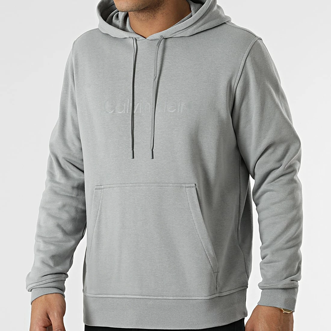 Remise ✔️ Sweat Capuche GMS2W304 Gris Réfléchissant de Calvin Klein 💯 1 Remise ✔️ Sweat Capuche GMS2W304 Gris Réfléchissant de Calvin Klein 💯