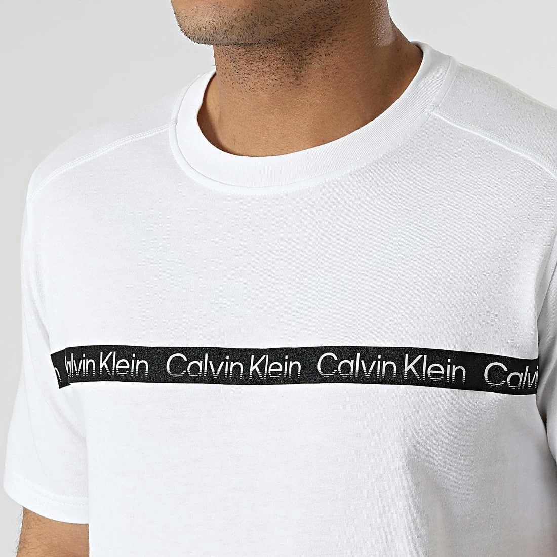 De gros ⌛ Tee 👕 Shirt GMS2K115 Blanc de Calvin Klein 👏 2 De gros ⌛ Tee 👕 Shirt GMS2K115 Blanc de Calvin Klein 👏 – Image 2