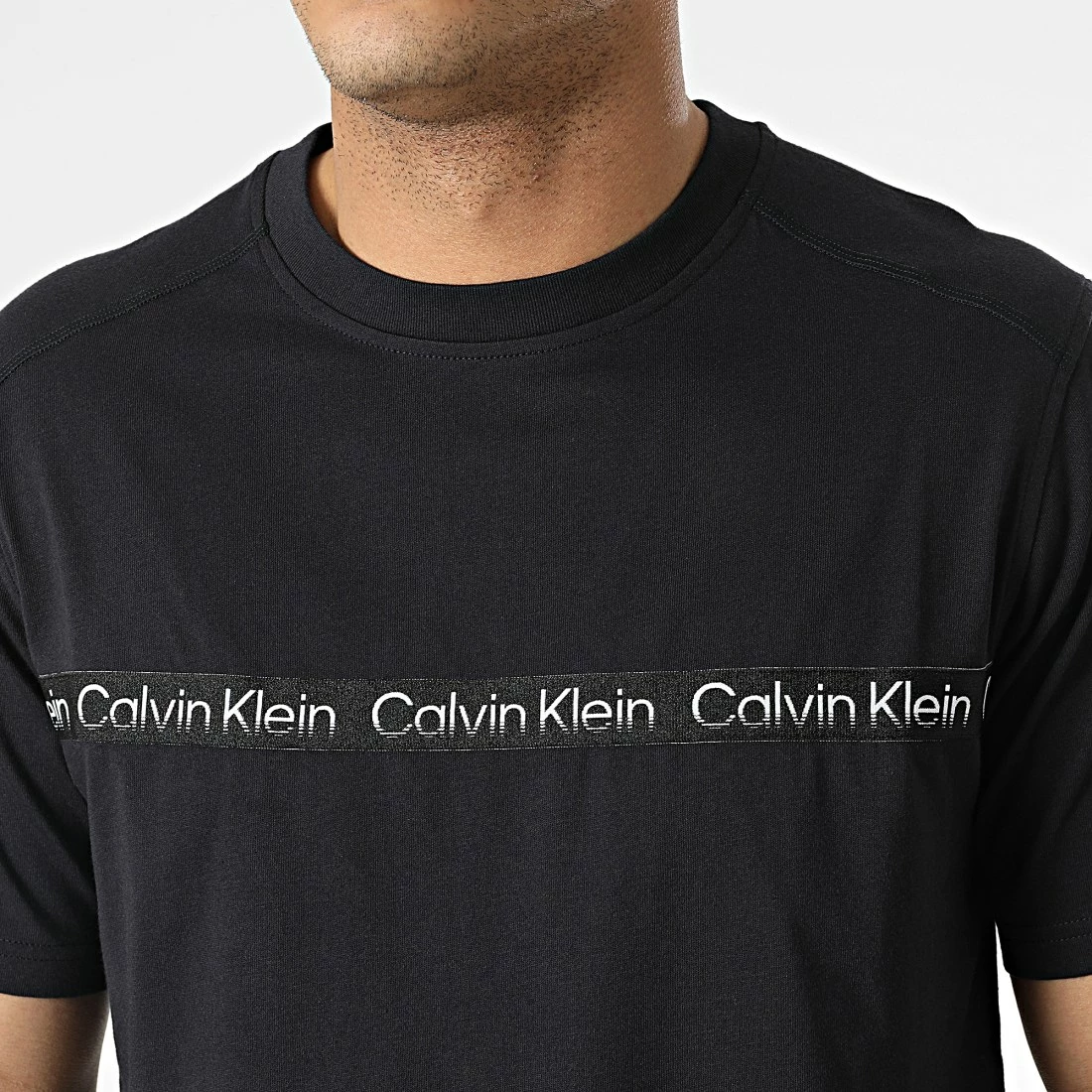 Acheter 👍 Tee 👚 Shirt GMS2K115 Noir de Calvin Klein 🧨 2 Acheter 👍 Tee 👚 Shirt GMS2K115 Noir de Calvin Klein 🧨 – Image 2