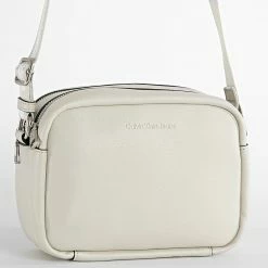 Budget 🎉 Sac A Main Femme Ultralight Double Zip 9295 Beige de Calvin Klein 👍