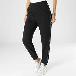 Remise ⌛ Pantalon Jogging Femme A Bandes 2P610 Noir de Calvin Klein 💯