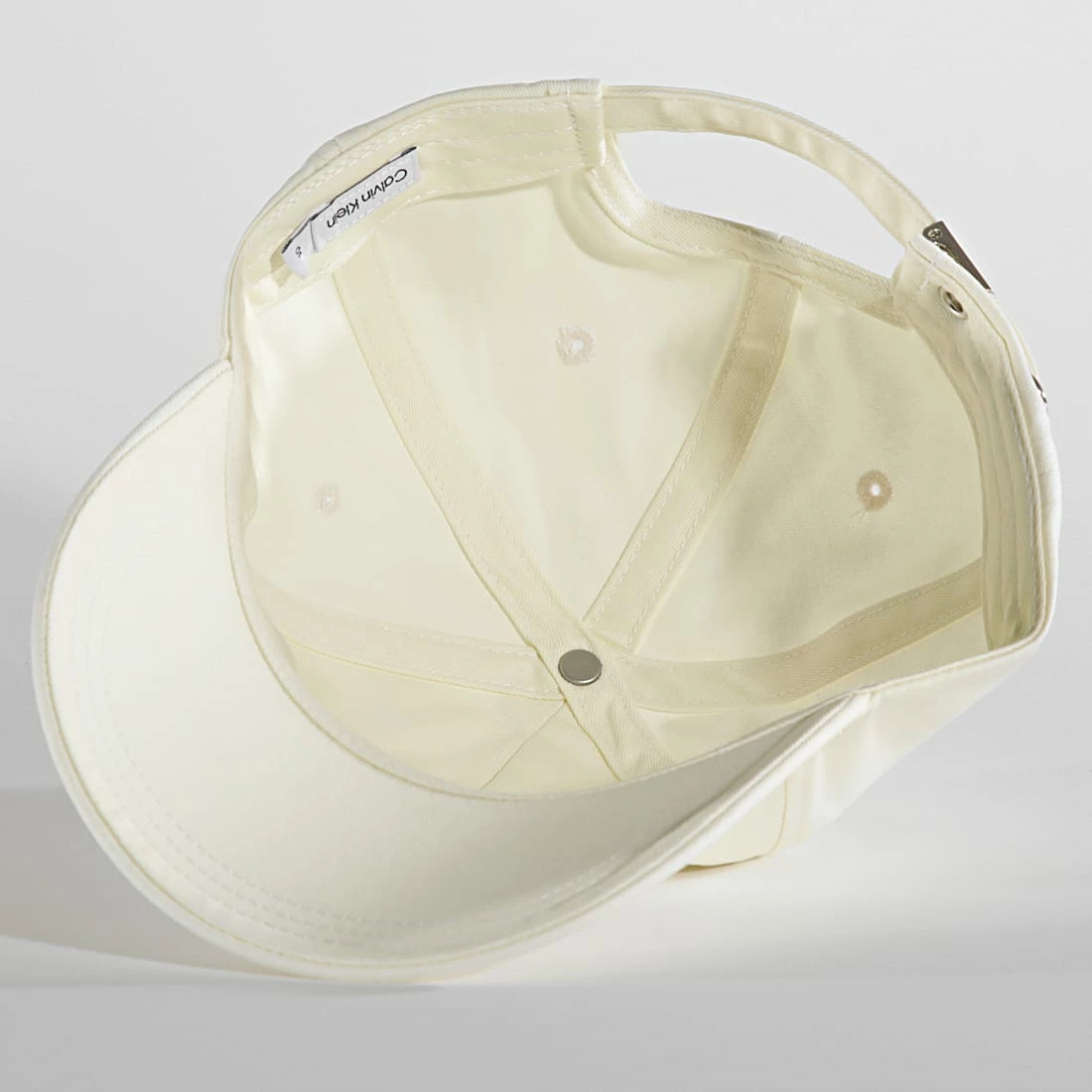 Promo 🌟 Casquette Femme BB Cap 9581 Beige de Calvin Klein 😀 4 Promo 🌟 Casquette Femme BB Cap 9581 Beige de Calvin Klein 😀 – Image 4