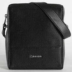 Meilleur prix 🎁 Sacoche Minimalism Reporter S 8999 Noir de Calvin Klein 🎉