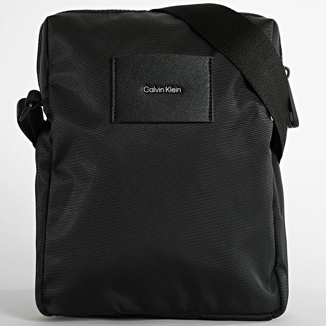 Top 10 ❤️ Sacoche CK Must Reporter 9117 Noir de Calvin Klein 🎉 1 Top 10 ❤️ Sacoche CK Must Reporter 9117 Noir de Calvin Klein 🎉