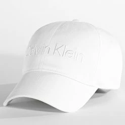 Grosses soldes ✨ Casquette Femme Essential Embroideries BB Cap 9601 Blanc de Calvin Klein 🛒