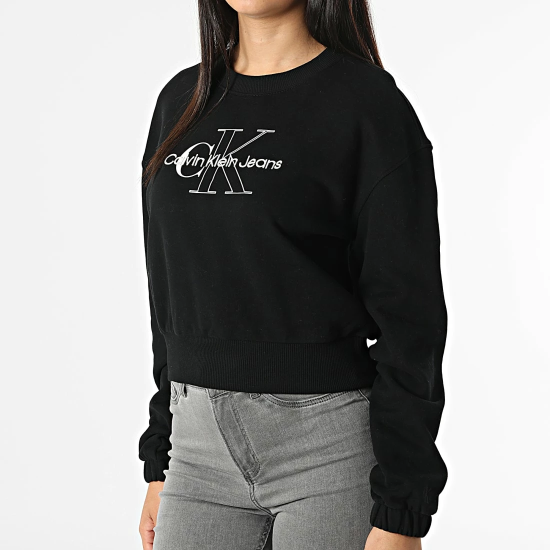 Remise 💯 Sweat Crewneck Femme Crop 8165 Noir de Calvin Klein 🧨 3 Remise 💯 Sweat Crewneck Femme Crop 8165 Noir de Calvin Klein 🧨 – Image 3