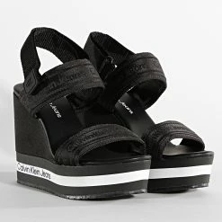 Offres 🎉 Sandales Femme Wedge 0572 Black de Calvin Klein 💯