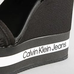 Offres 🎉 Sandales Femme Wedge 0572 Black de Calvin Klein 💯 -Calvin Klein Soldes Magasin calvin klein 315967 YW0YW00572 BDS 20220805T112526 03