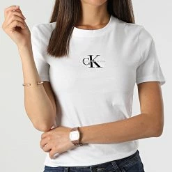 Tout neuf 👏 Tee 👕 Shirt Femme 9135 Blanc de Calvin Klein 🔥
