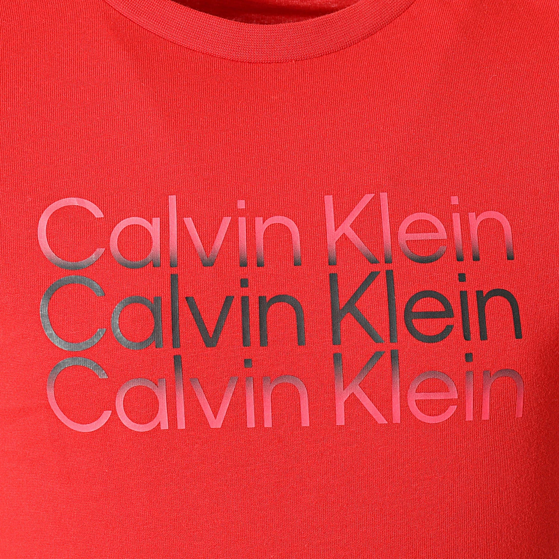 Grosses soldes ✨ Tee 👚 Shirt Enfant Institutional Cut Off Logo 1216 Rouge de Calvin Klein ✨ 2 Grosses soldes ✨ Tee 👚 Shirt Enfant Institutional Cut Off Logo 1216 Rouge de Calvin Klein ✨ – Image 2