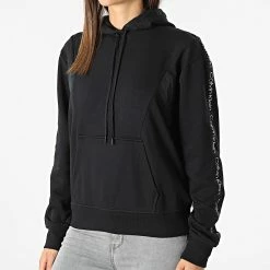 Coupon 🧨 Sweat Capuche A Bandes GWS2W315 Noir de Calvin Klein 🛒 -Calvin Klein Soldes Magasin calvin klein 317312 GWS2W315 BAE 20220513T161146 03