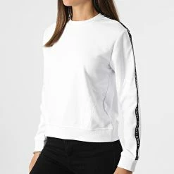 Le moins cher ✔️ Sweat Crewneck A Bandes GWS2W316 Blanc de Calvin Klein 🧨 -Calvin Klein Soldes Magasin calvin klein 317315 GWS2W316 YAF 20220518T152401 03