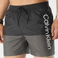 Les meilleures critiques de 💯 Short De Bain Medium Drawstring 0729 Noir Gris Anthracite de Calvin Klein 🎁