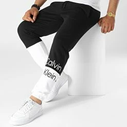Offres 🥰 Pantalon Jogging J30J320890 Noir Blanc de Calvin Klein 😀 -Calvin Klein Soldes Magasin calvin klein 319378 J30J320890 BEH 20220519T155504 03