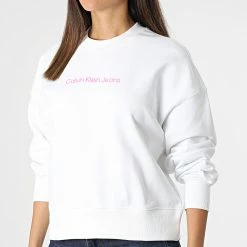 Bon marché 🌟 Sweat Crewneck Femme 8985 Blanc de Calvin Klein 🔔 6 Bon marché 🌟 Sweat Crewneck Femme 8985 Blanc de Calvin Klein 🔔 -Calvin Klein Soldes Magasin calvin klein 319391 J20J218985 YAF 20220518T151210 03
