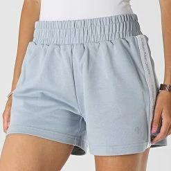 Meilleur prix 😀 Short Jogging Femme A Bandes Side Logo Tape 8964 Bleu Ciel de Calvin Klein ❤️