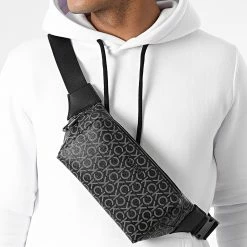 Tout neuf 🔔 Sac Banane CK Must Mono 9100 Noir de Calvin Klein 🎉