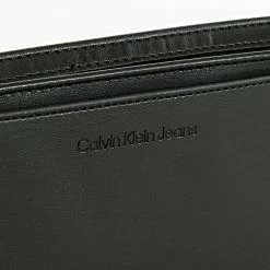 Les meilleures critiques de 💯 Sac A Main Femme Sculpted Shoulder Pouch 9769 Noir de Calvin Klein 🤩 -Calvin Klein Soldes Magasin calvin klein 322729 K60K609769 BDS 20220609T142229 03