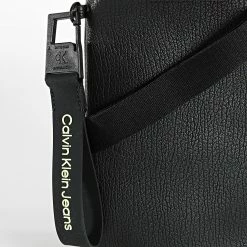 Sortie 🎉 Sacoche Tagged Flatpack 9287 Noir de Calvin Klein 👏 -Calvin Klein Soldes Magasin calvin klein 322742 K50K509287 BDS 20220609T141218 03