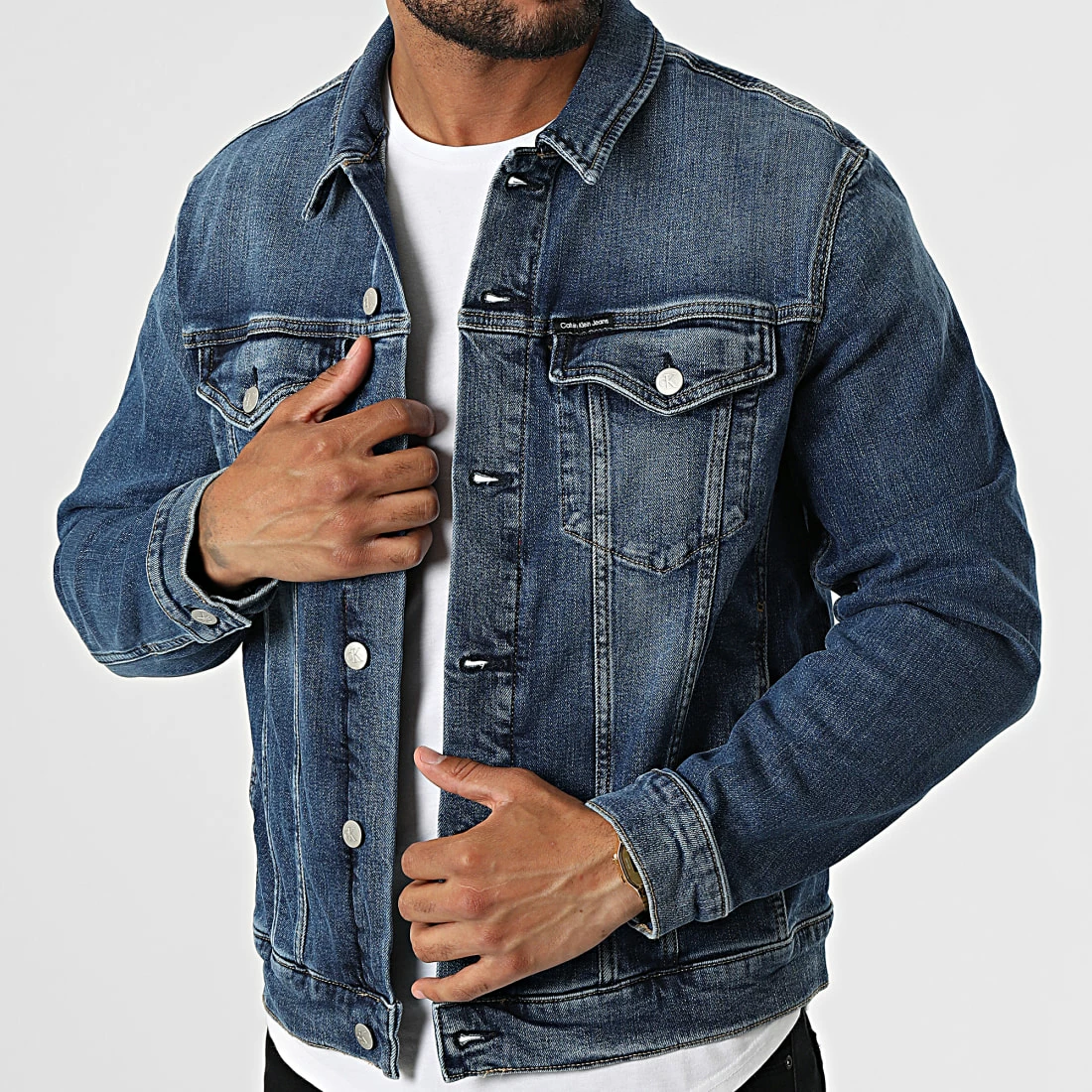 Remise ✔️ Veste Jean Modern Essential 1007 Bleu Denim de Calvin Klein 🔔 1 Remise ✔️ Veste Jean Modern Essential 1007 Bleu Denim de Calvin Klein 🔔