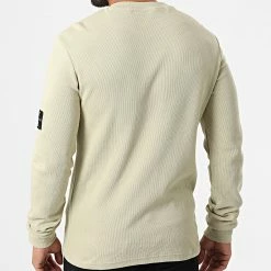 Meilleure vente 🎁 Sweat Crewneck Monogram Badge Waffle 6610 Beige de Calvin Klein 🎉 -Calvin Klein Soldes Magasin calvin klein 323937 J30J316610 RB8 20220617T154317 04
