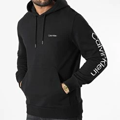 Meilleure affaire 💯 Sweat Capuche Sleeve Placement Logo 9696 Noir de Calvin Klein 😀 -Calvin Klein Soldes Magasin calvin klein 324995 K10K109696 BEH 20220630T150900 03