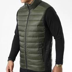 Les meilleures critiques de 🌟 Doudoune Sans Manches Recycled Side Logo 8292 Vert Kaki de Calvin Klein 🧨