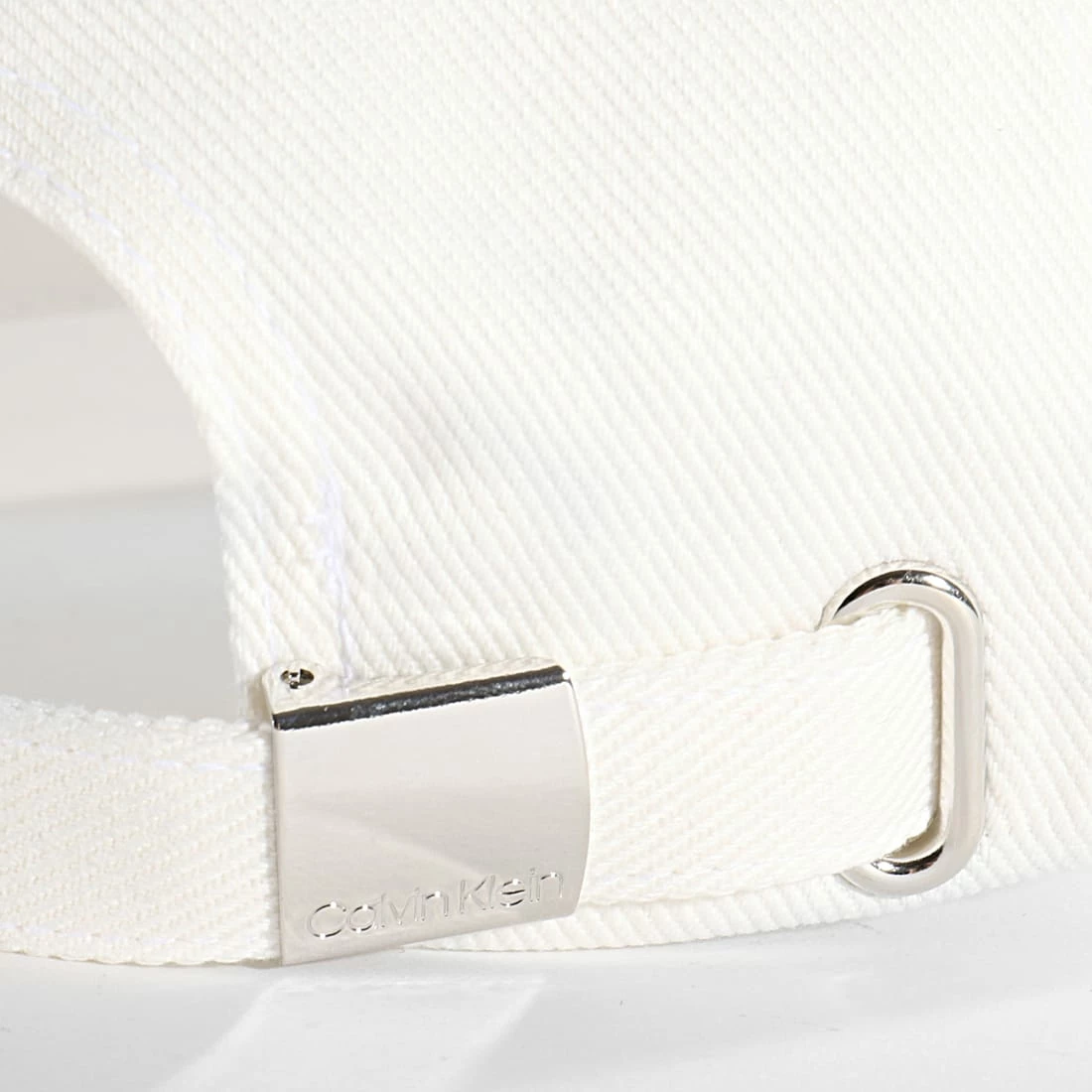 Grosses soldes 😀 Casquette Femme CK Must Metal Lettering 9602 Noir de Calvin Klein 🧨 3 Grosses soldes 😀 Casquette Femme CK Must Metal Lettering 9602 Noir de Calvin Klein 🧨 – Image 3