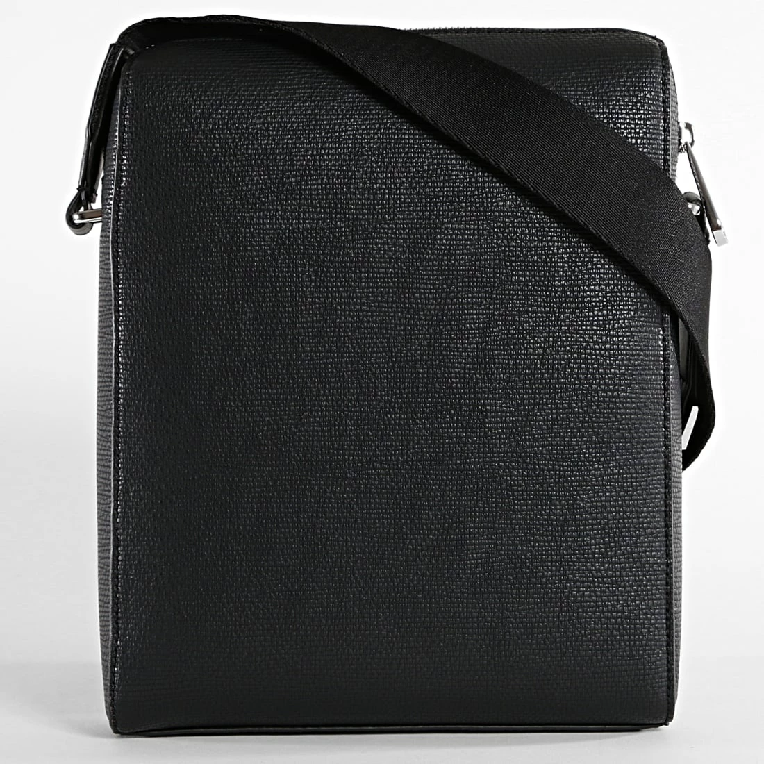 De gros 🌟 Sacoche Minimalism Reporter 9556 Noir de Calvin Klein ✨ 4 De gros 🌟 Sacoche Minimalism Reporter 9556 Noir de Calvin Klein ✨ – Image 4