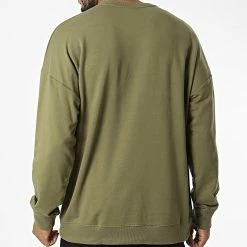 Grosses soldes ❤️ Sweat Crewneck NM2352E Vert Kaki de Calvin Klein 🎁 -Calvin Klein Soldes Magasin calvin klein 328058 NM2352E 0SR 20220719T160347 04
