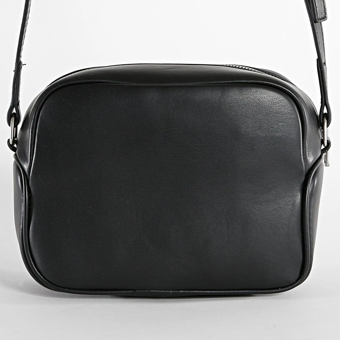 Bon marché ⌛ Sac A Main Femme Sleek Noir de Calvin Klein 🤩 4 Bon marché ⌛ Sac A Main Femme Sleek Noir de Calvin Klein 🤩 – Image 4