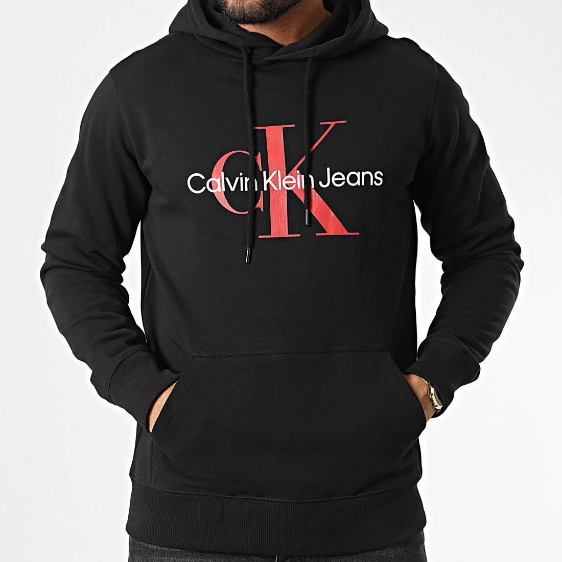 Offres 🥰 Sweat Capuche Seasonal Monogram 0805 Noir de Calvin Klein ⭐ 1 Offres 🥰 Sweat Capuche Seasonal Monogram 0805 Noir de Calvin Klein ⭐