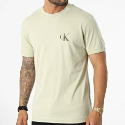 Acheter ✨ Tee 👕 Shirt High Shine CK 0880 Vert Kaki Clair de Calvin Klein 🌟 -Calvin Klein Soldes Magasin calvin klein 329282 J30J320880 RB8 20220726T110027 04
