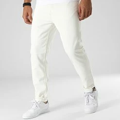 Promo 🔔 Jean Regular Dad 1433 Blanc de Calvin Klein ❤️