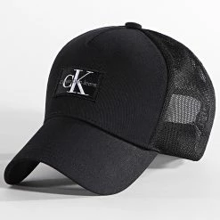 Grosses soldes 😍 Casquette Trucker Badge 9485 Noir de Calvin Klein 🌟