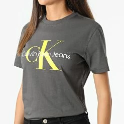 Les meilleures critiques de ⌛ Tee 👕 Shirt Femme 0806 Gris Anthracite de Calvin Klein ✨ -Calvin Klein Soldes Magasin calvin klein 331200 J30J320806 PRC 20220823T142354 03