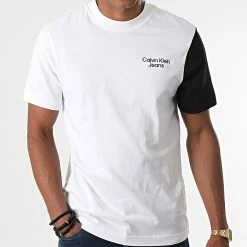 Coupon 🛒 Tee 👚 Shirt Stacked Colorblock 1777 Blanc de Calvin Klein ❤️