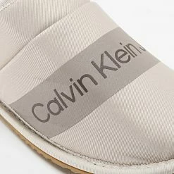 Coupon 🛒 Chaussons Home Slide 0528 Beige de Calvin Klein ✨ -Calvin Klein Soldes Magasin calvin klein 331325 YM0YM00528 ACF 20220823T151423 02