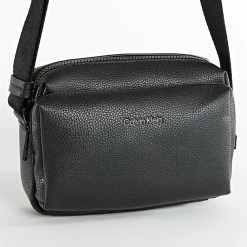 Offres 👍 Sacoche CK Must 9598 Noir de Calvin Klein 😉