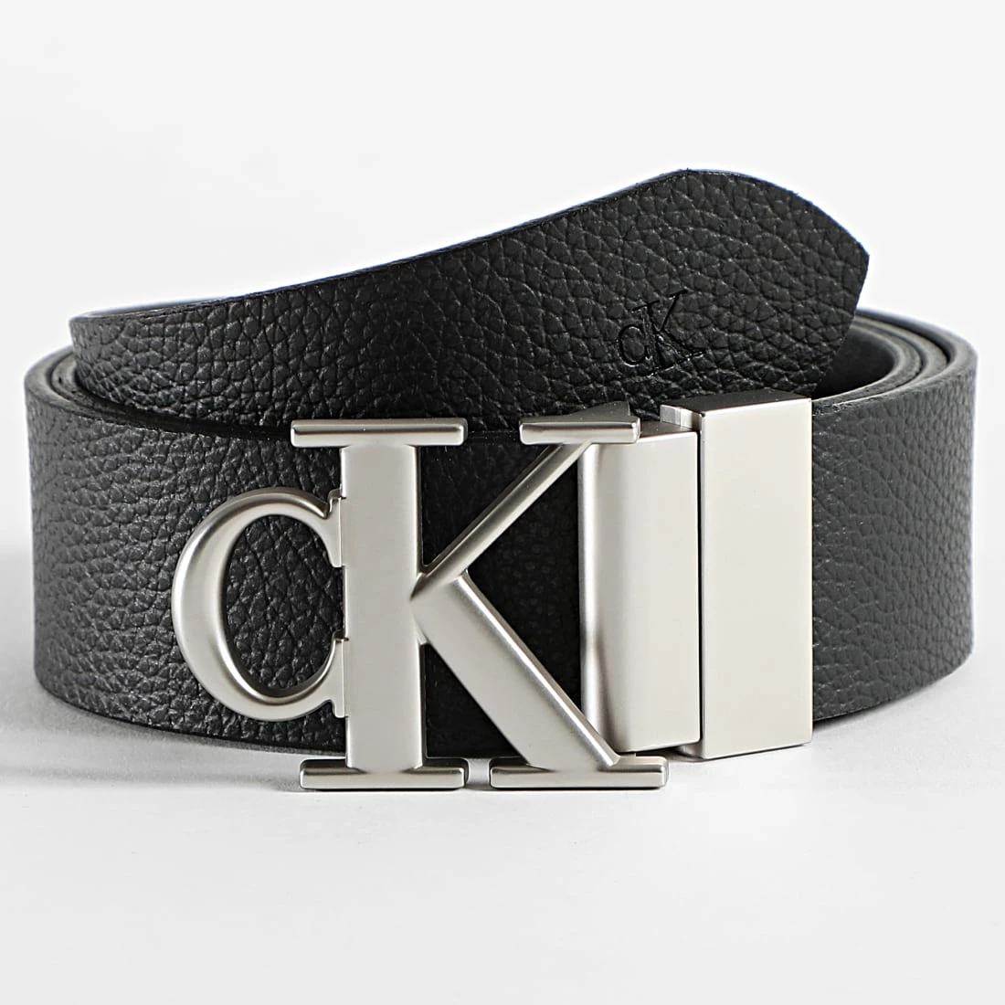 Vente flash 👏 Ceinture Réversible Classic Monogram 9914 Noir de Calvin Klein 👏 4 Vente flash 👏 Ceinture Réversible Classic Monogram 9914 Noir de Calvin Klein 👏 – Image 4