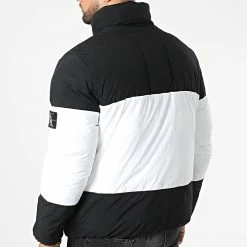 Meilleure affaire 💯 Doudoune 1972 Noir Blanc de Calvin Klein 🌟 -Calvin Klein Soldes Magasin calvin klein 331839 J30J321972 BEH 20220817T160932 04