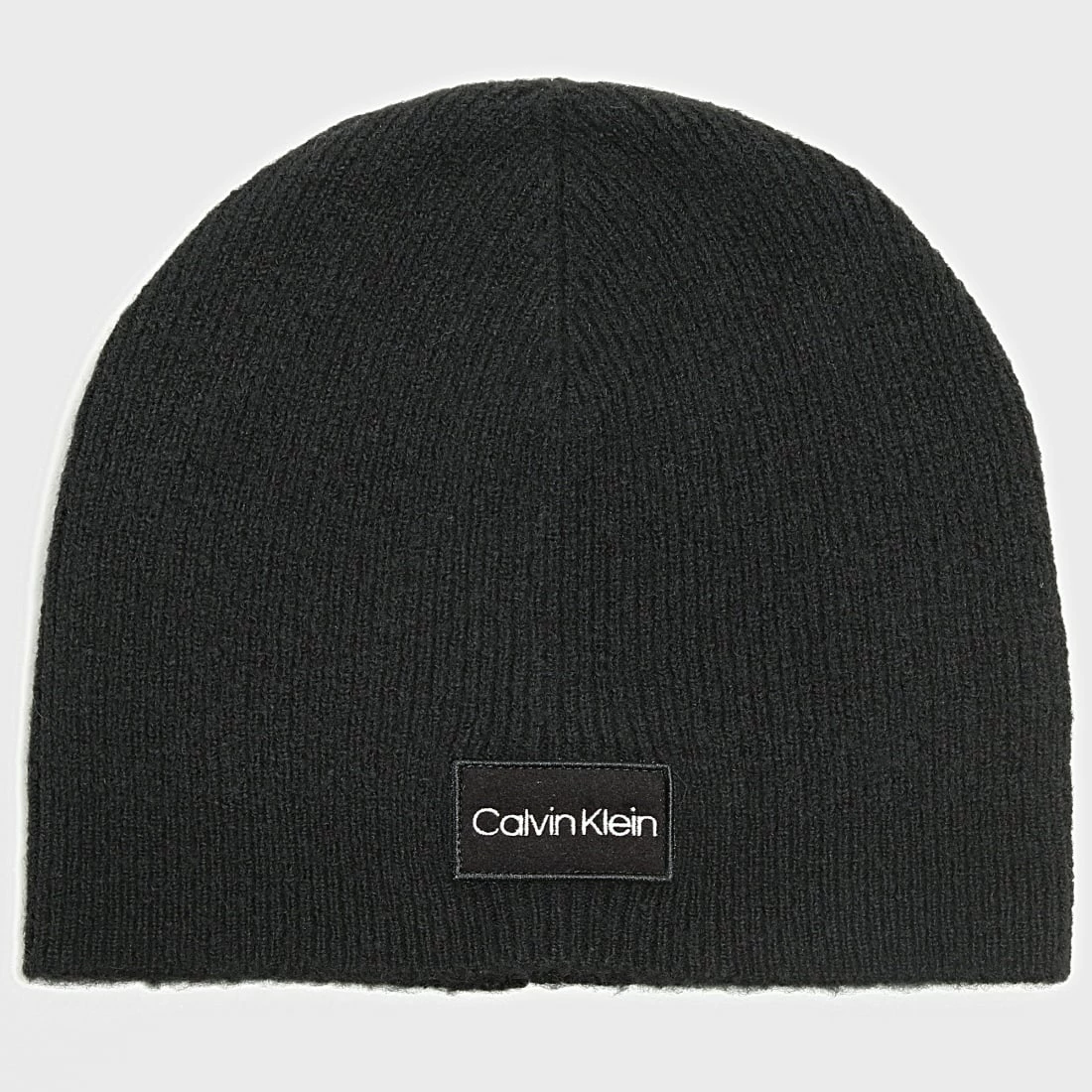 Tout neuf 🌟 Bonnet Classic 9683 Noir de Calvin Klein 🛒 1 Tout neuf 🌟 Bonnet Classic 9683 Noir de Calvin Klein 🛒