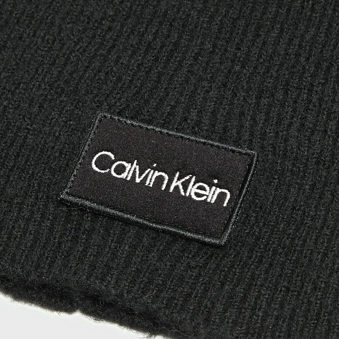 Tout neuf 🌟 Bonnet Classic 9683 Noir de Calvin Klein 🛒 2 Tout neuf 🌟 Bonnet Classic 9683 Noir de Calvin Klein 🛒 – Image 2