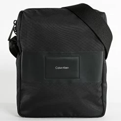 Coupon 🌟 Sacoche CK Must Reporter 9545 Noir de Calvin Klein 💯