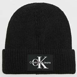 Le moins cher 🎉 Bonnet Femme Monologo Patch 7383 Noir de Calvin Klein ⌛