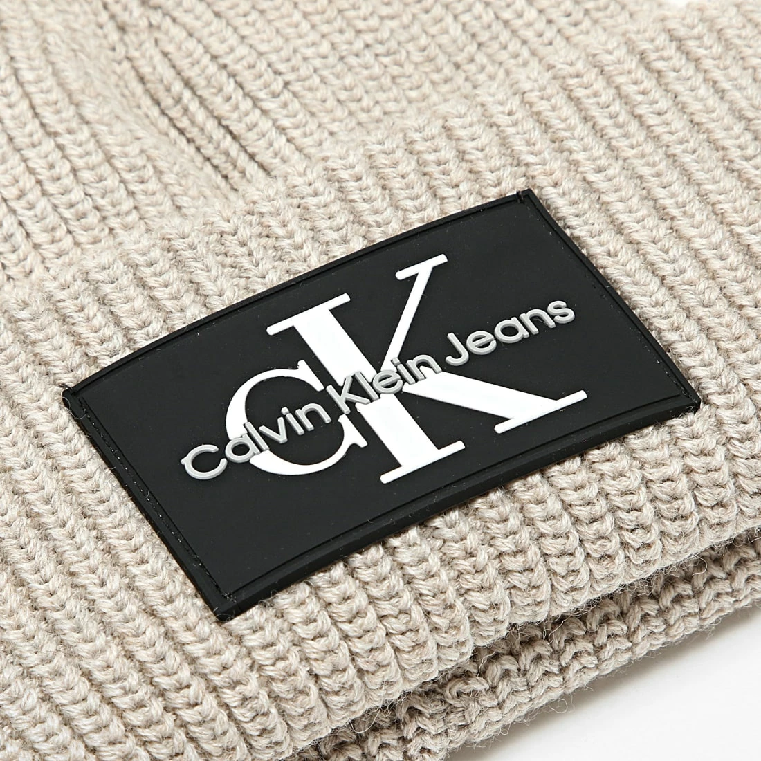 Meilleur prix 🔥 Bonnet Femme Monologo Patch 7383 Beige de Calvin Klein 🌟 2 Meilleur prix 🔥 Bonnet Femme Monologo Patch 7383 Beige de Calvin Klein 🌟 – Image 2