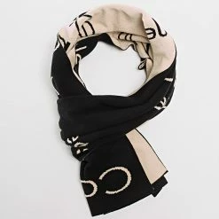 Promo ✔️ Echarpe AOP 9907 Noir de Calvin Klein 😍