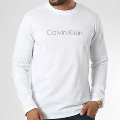 Tout neuf 👍 Tee 👚 Shirt Manches Longues GMS2K200 Blanc de Calvin Klein 🎁 -Calvin Klein Soldes Magasin calvin klein 333026 GMS2K200 YAF 20220818T152716 03